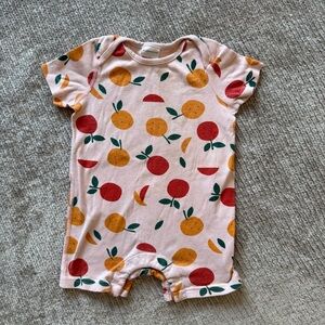 Hanna Andersson Organic Cotton Peach Fruit Print Romper – 18–24 Months